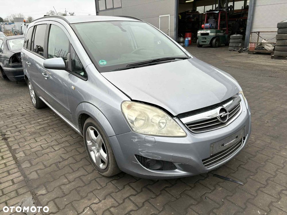 OPEL ZAFIRA - 2