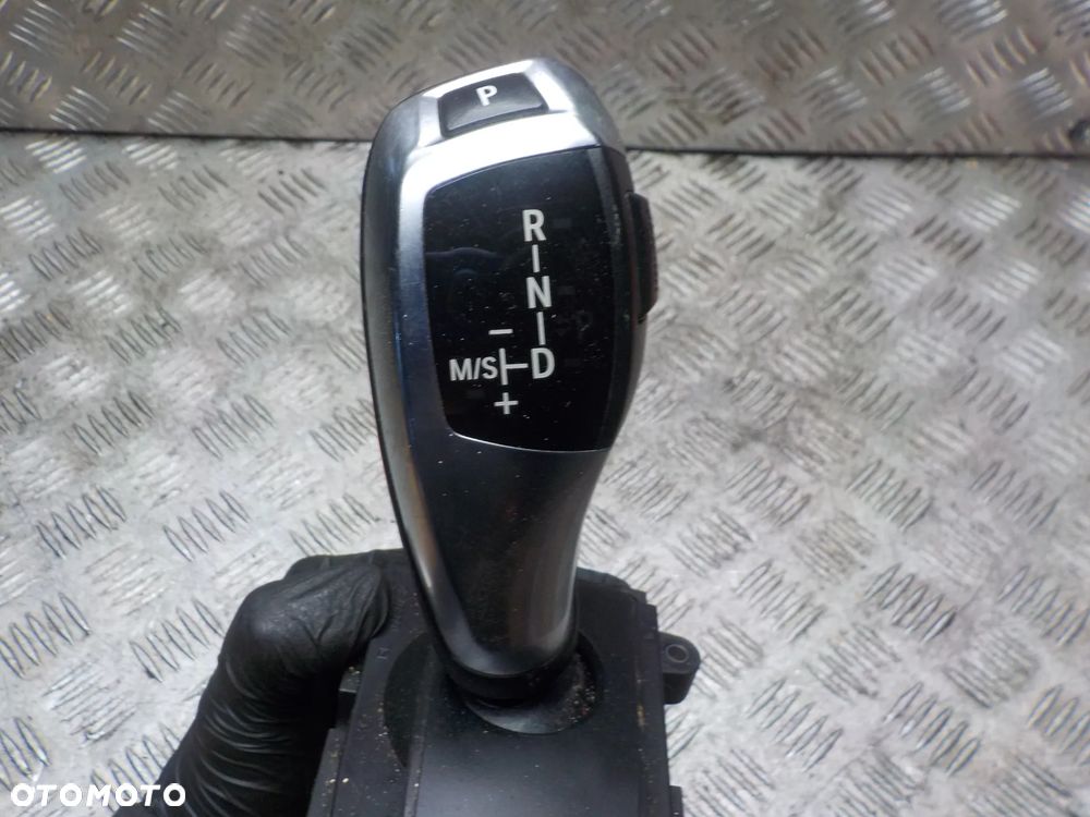 BMW F10 F11 F07 GAŁKA LEWAREK ZMIANY BIEGÓW 9218102 - 4