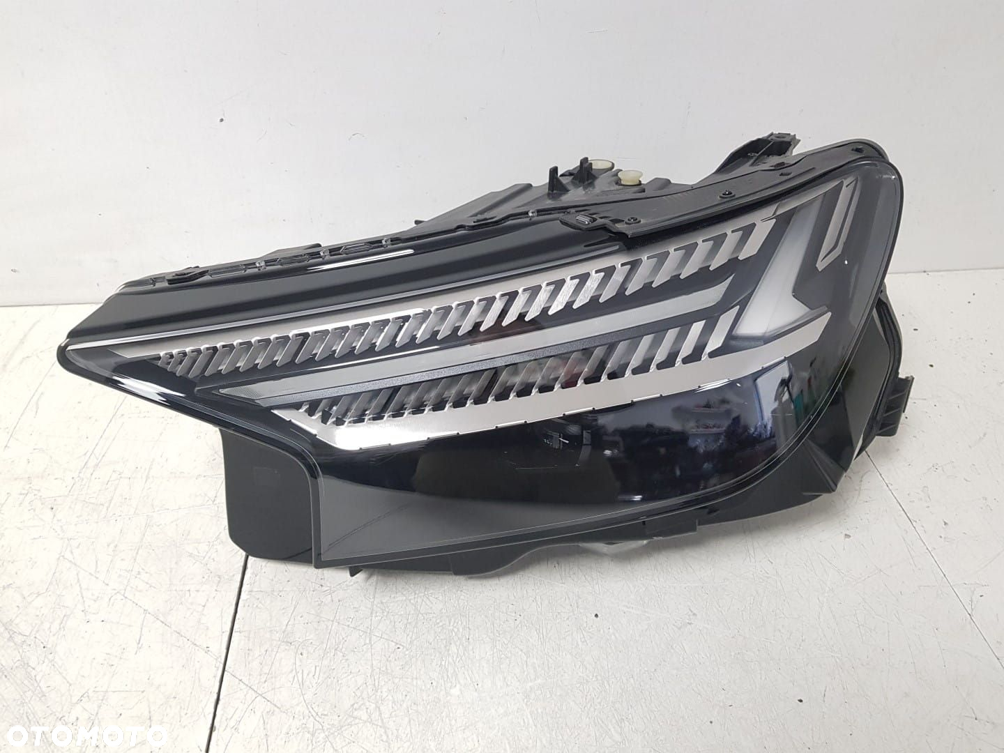 AUDI Q4 E-TRON ETRON LAMPA LEWA PRZEDNIA FULL LED IDEALNA KOMPLETNA EUROPA 89A941035 - 2
