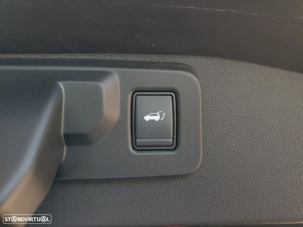 Renault Austral 1.3 Mild Hybrid Iconic Auto - 11