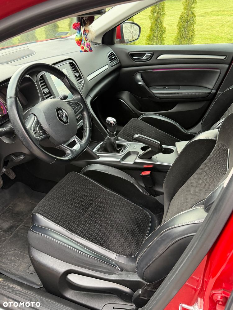 Renault Megane 1.2 Energy TCe Intens - 24