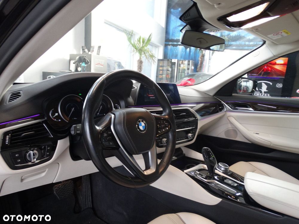 BMW Seria 5 - 13