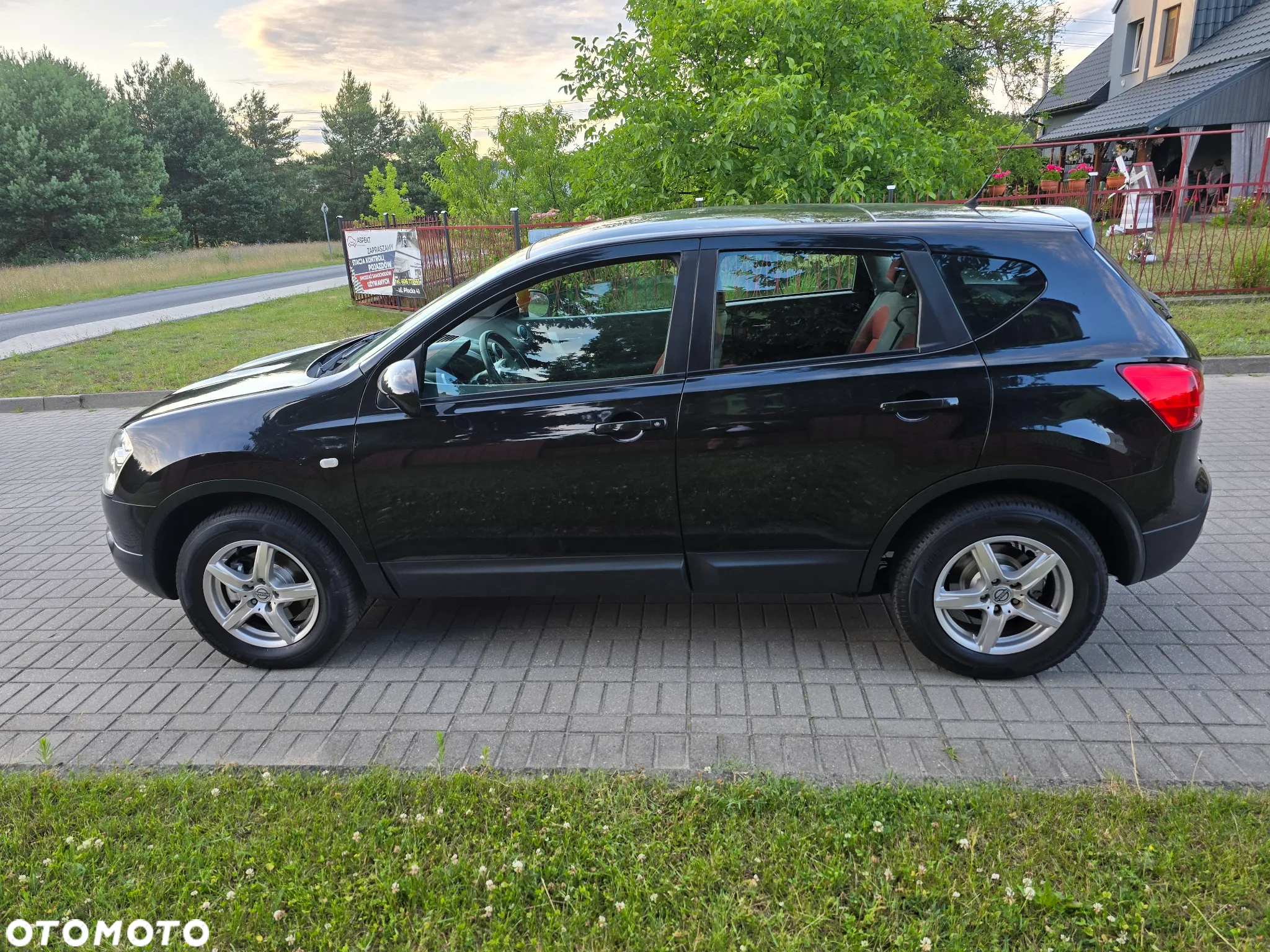 Nissan Qashqai 2.0 tekna - 8
