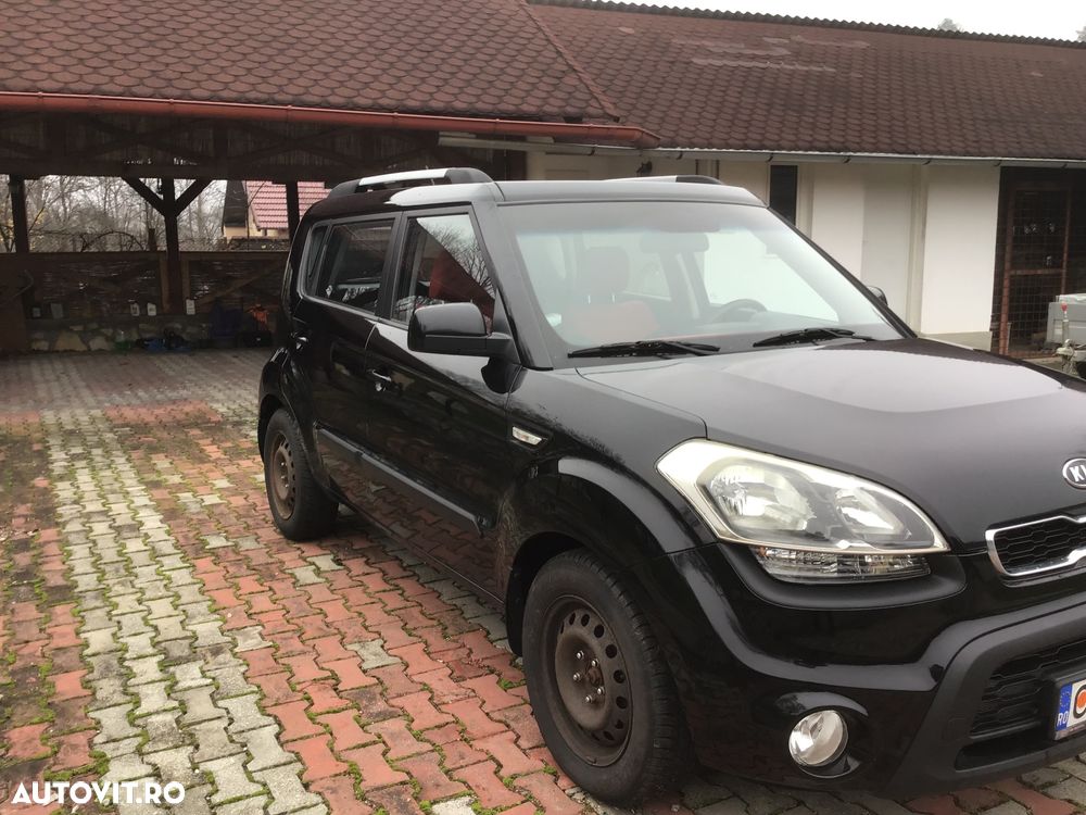 Kia Soul 1.6 CRDi Black Collection - 10