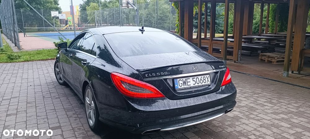 Mercedes-Benz CLS 500 4-Matic BlueEff - 14