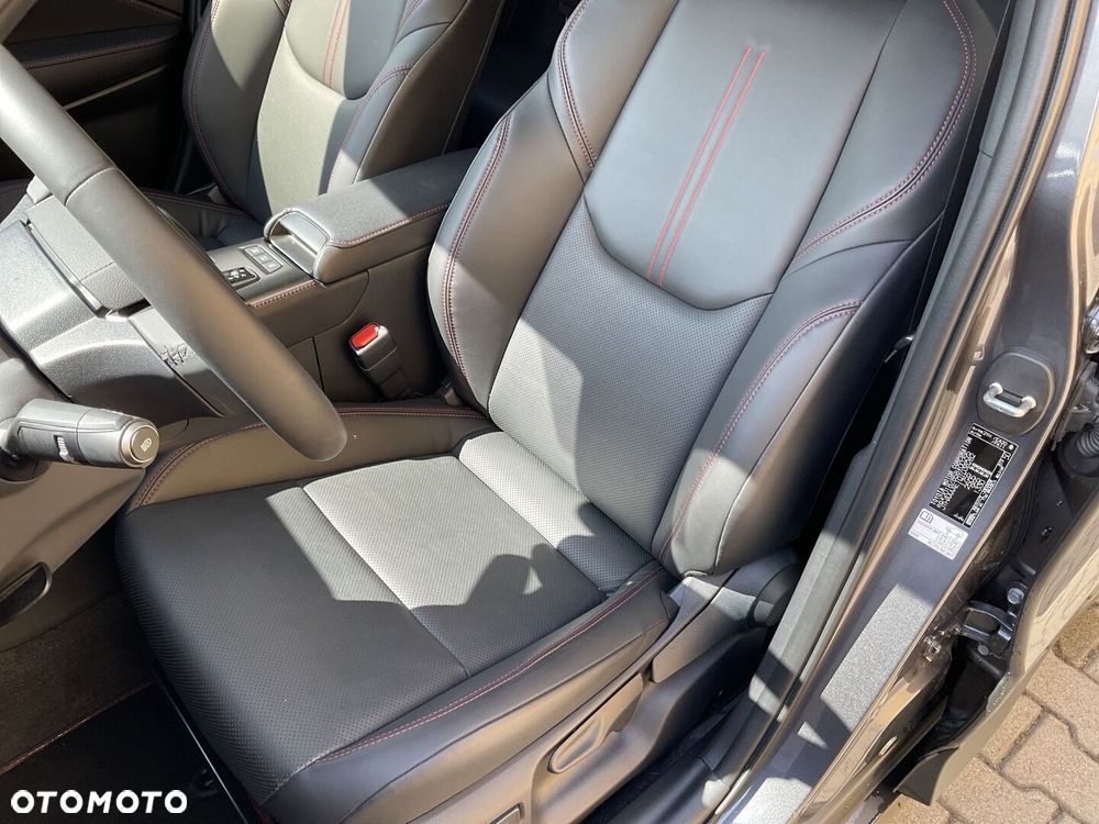 Lexus LBX 1.5 Hybrid Emotion - 18