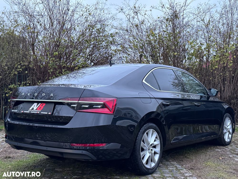 Skoda Superb 2.0 TDI DSG Style - 4