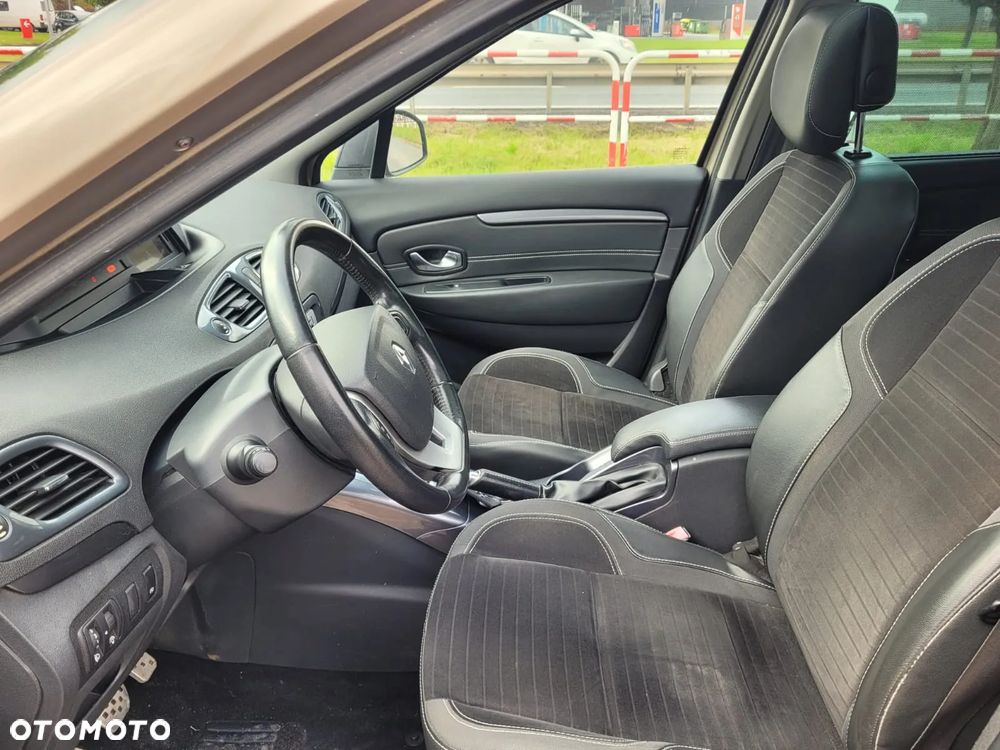 Renault Scenic ENERGY TCe 130 S&S Xmod Bose Edition - 24