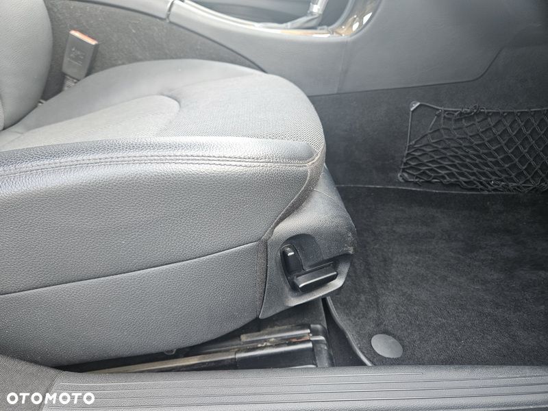 Mercedes-Benz Klasa E - 20