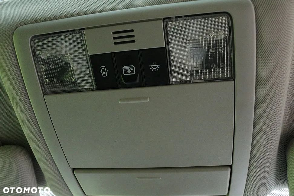 Toyota Verso 1.6 Sol - 23