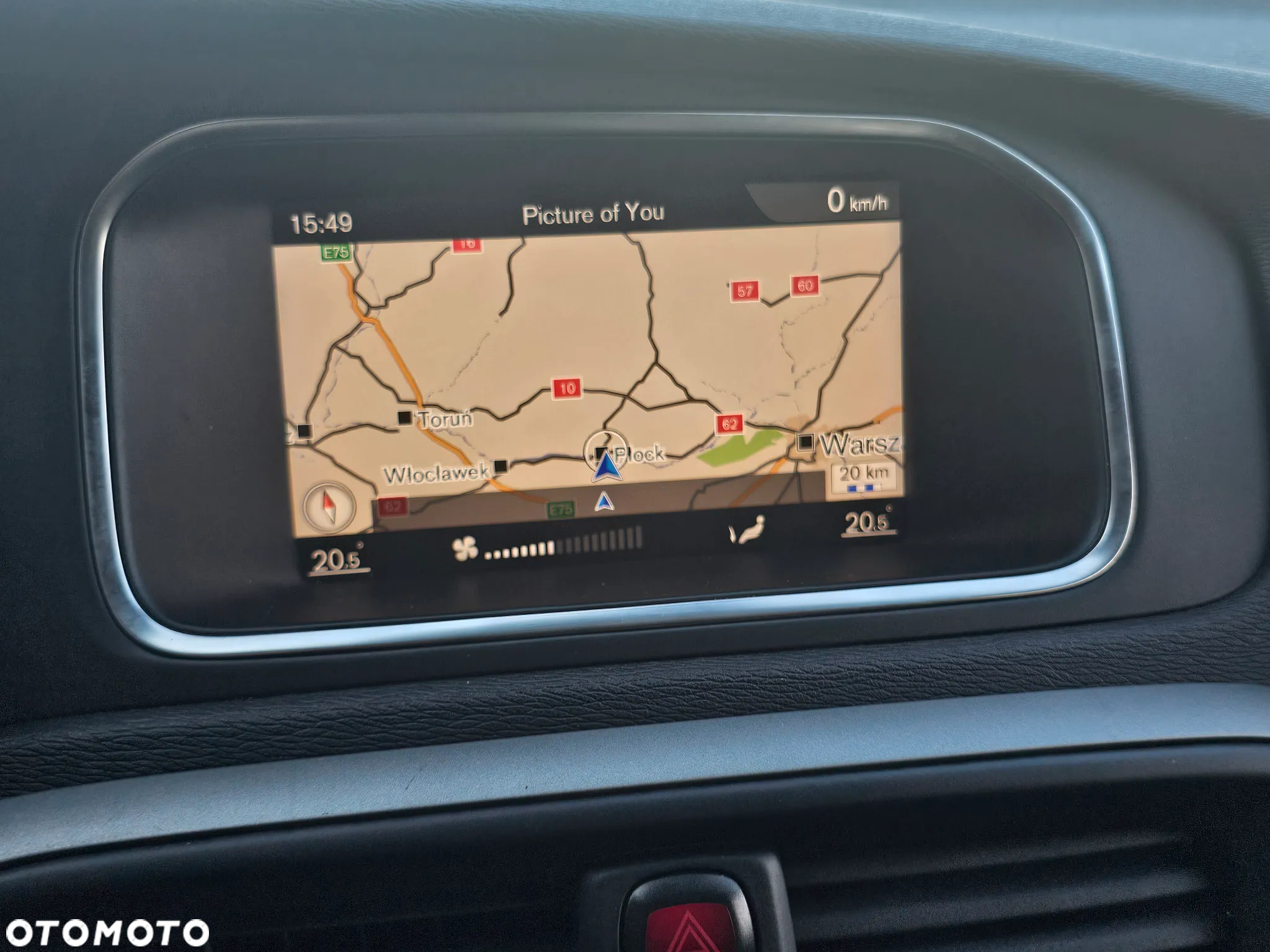 Volvo V40 D2 Inscription - 14