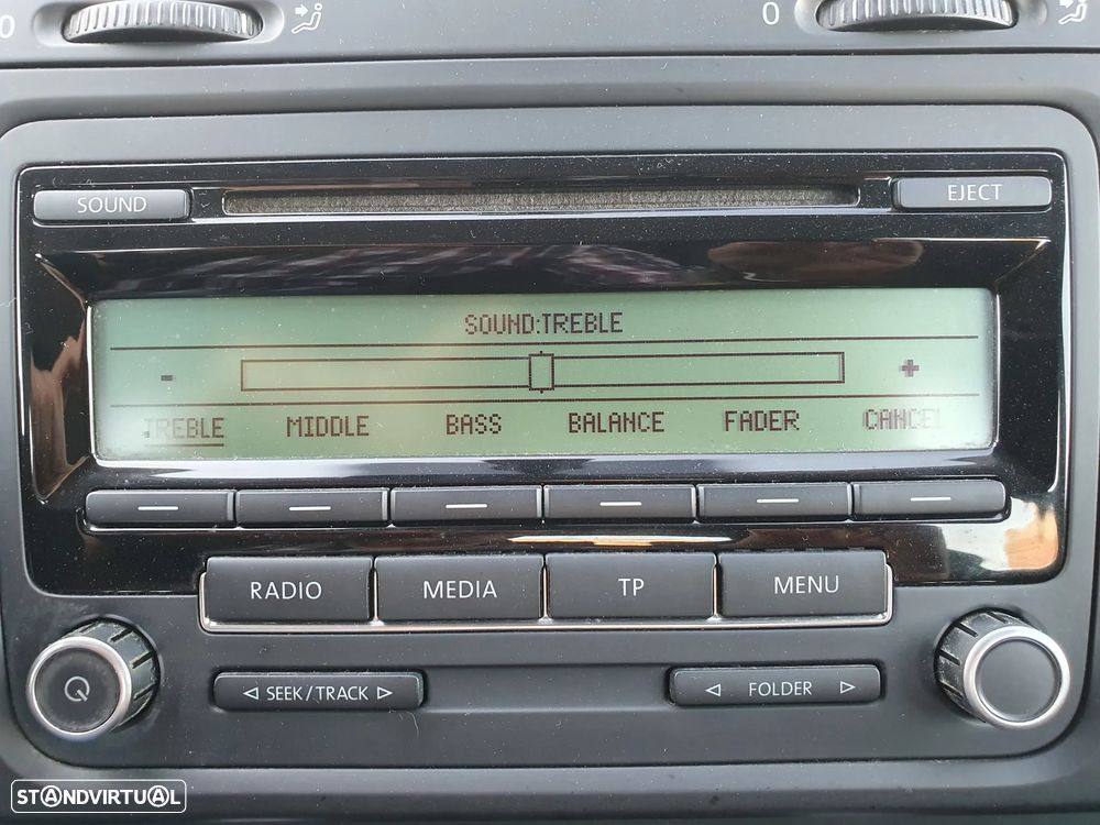 VW Golf 1.6 TDi Confortline - 15