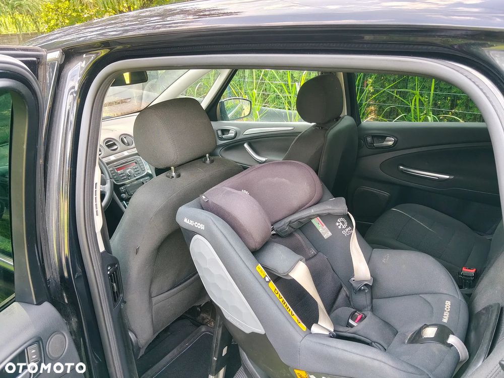 Ford S-Max - 10