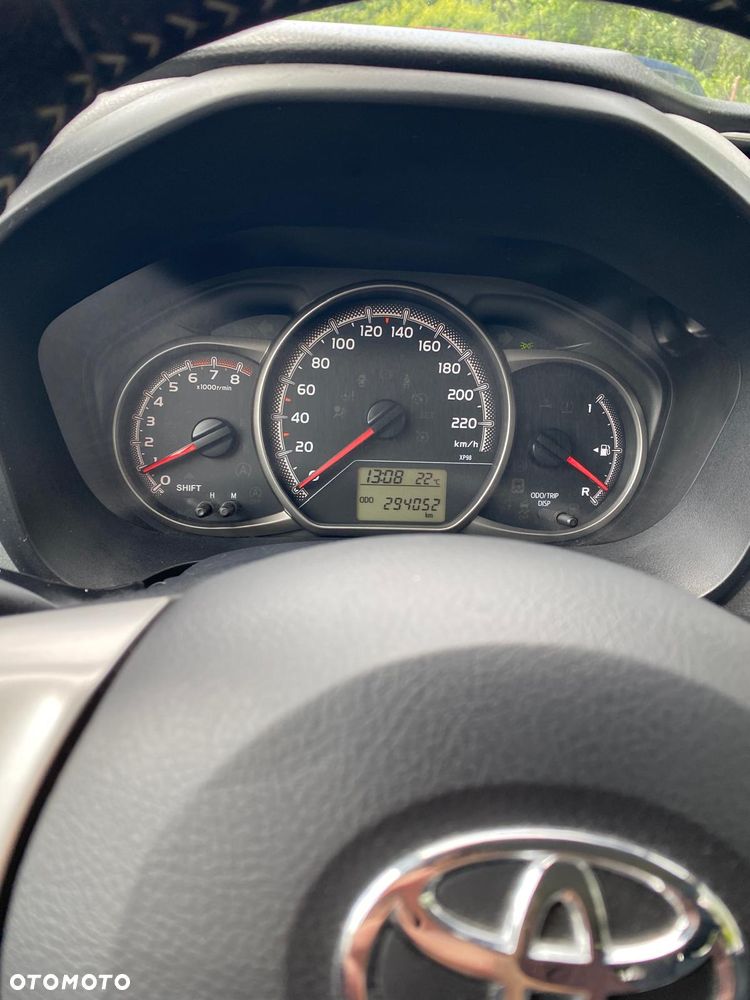 Toyota Yaris 1.0 Active - 8