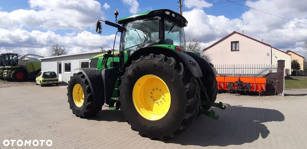 John Deere 6210 R - 10