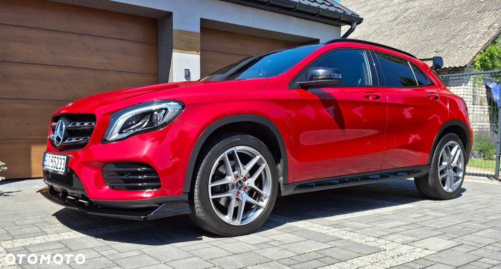 Mercedes-Benz GLA 250 4Matic 7G-DCT AMG Line - 2