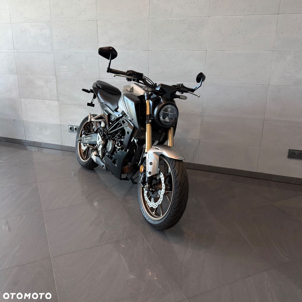 Honda CB - 4
