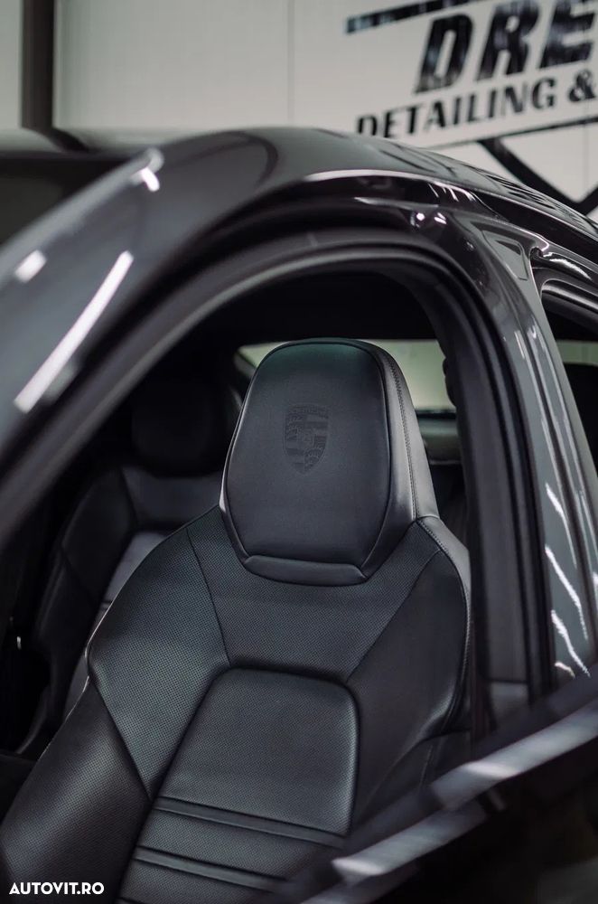 Porsche Cayenne Coupe Standard - 15