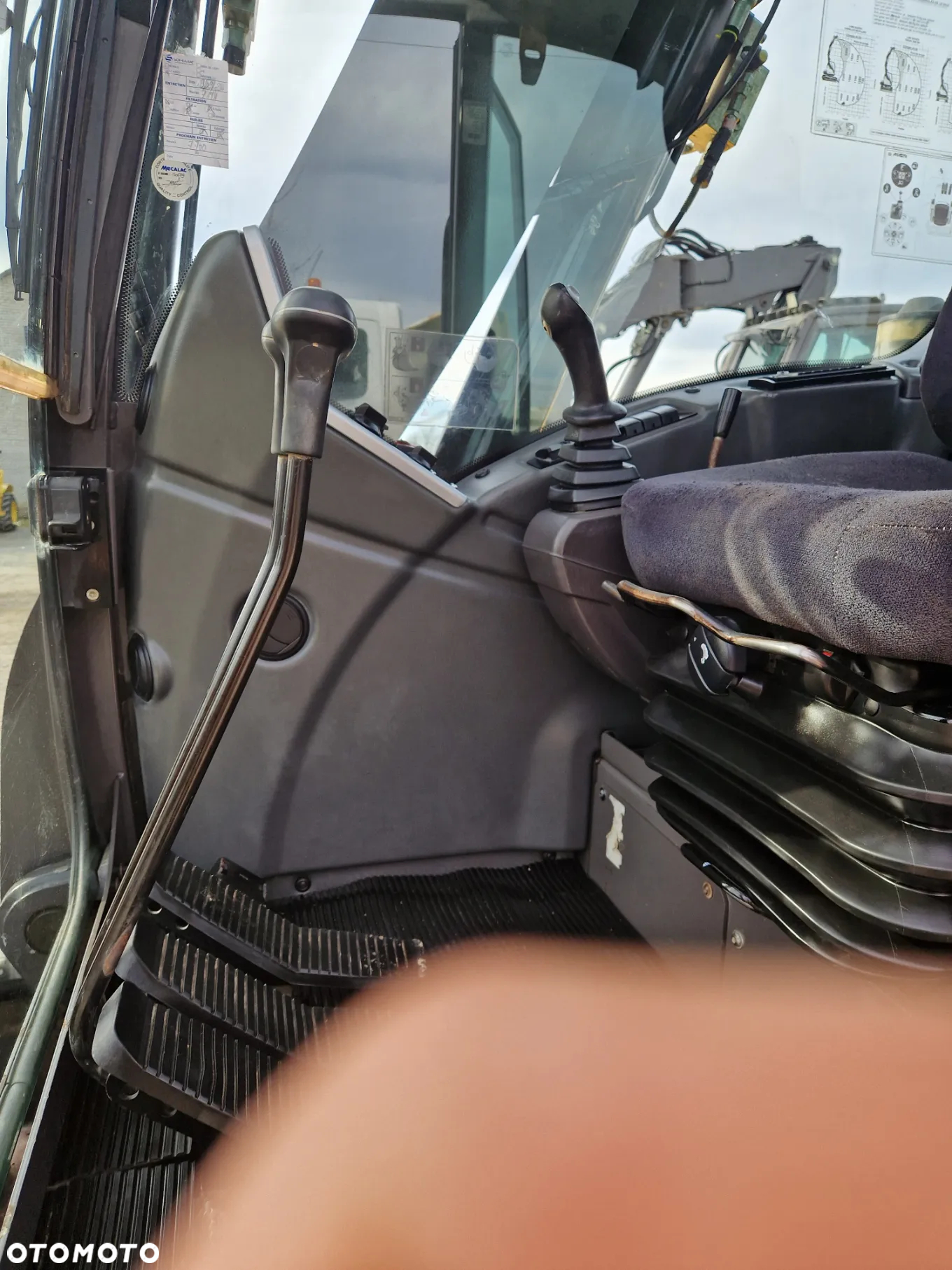 Mecalac 8MCR - 23