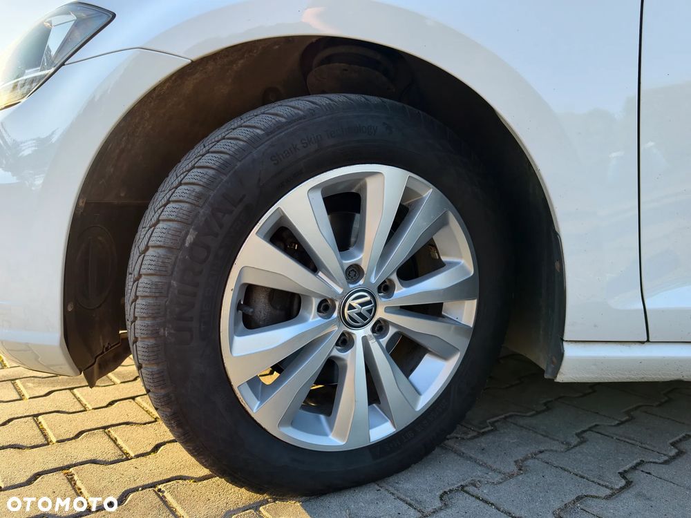 Volkswagen Golf 1.6 TDI BMT Comfortline - 19