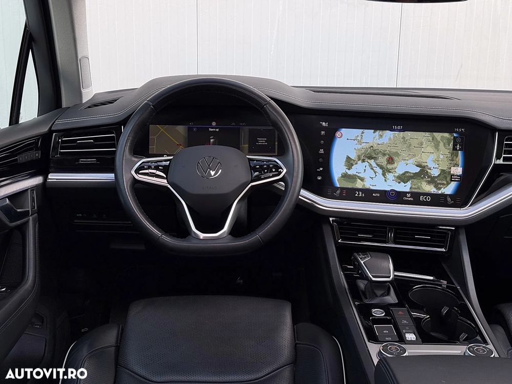 Volkswagen Touareg V6 e-Hybrid OPF 4Motion Aut. Elegance FINAL EDITION - 22