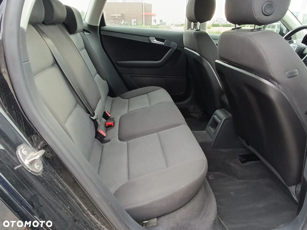Audi A3 Sportback 1.6 Ambition - 6