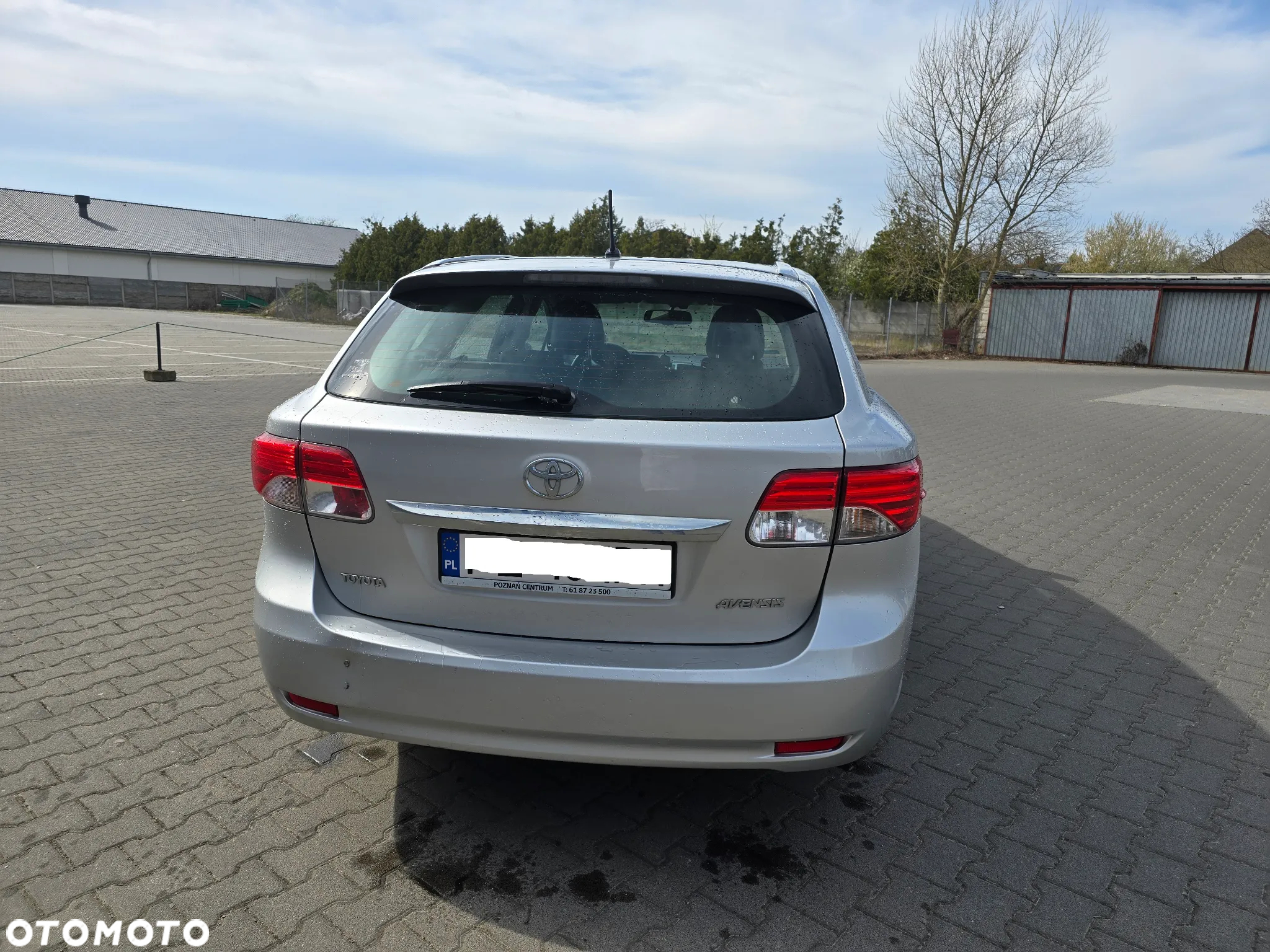 Toyota Avensis 2.0 D-4D Premium - 4