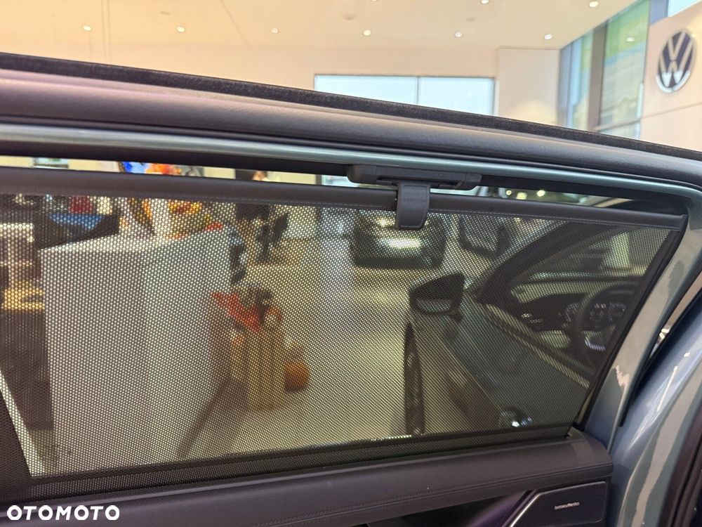 Volkswagen Passat Variant - 17