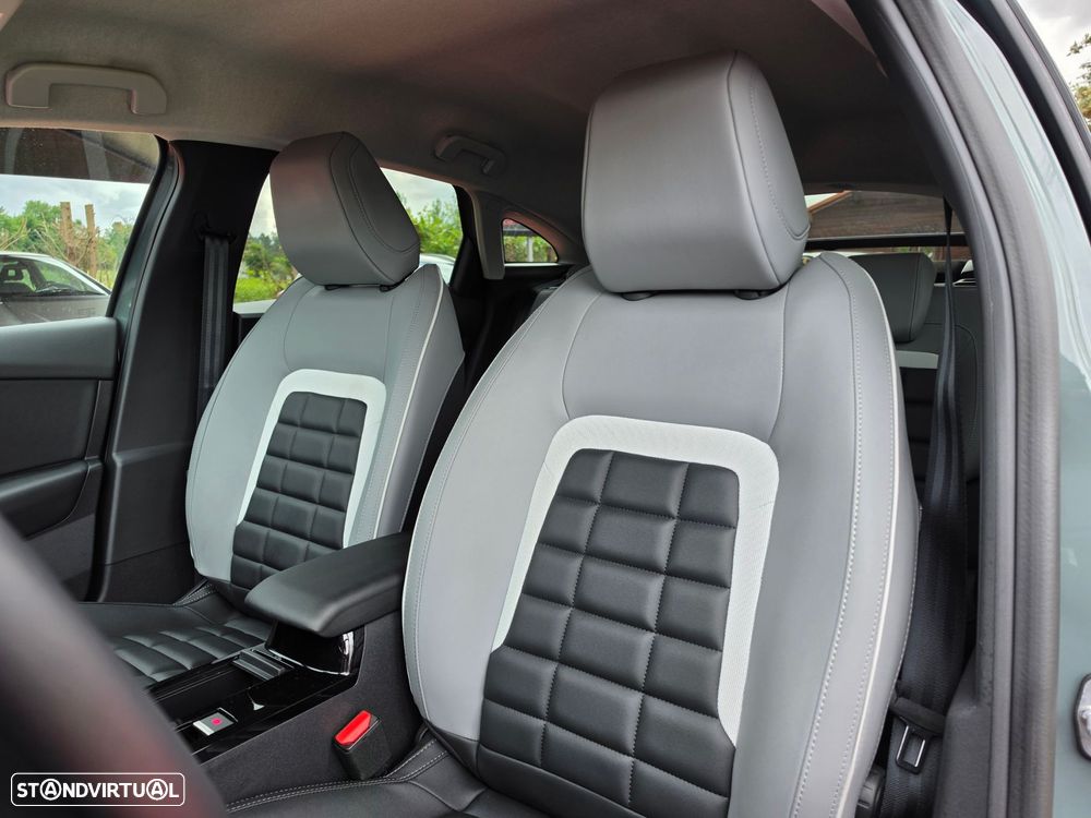 Citroën C4 1.2 PureTech Shine EAT8 - 7