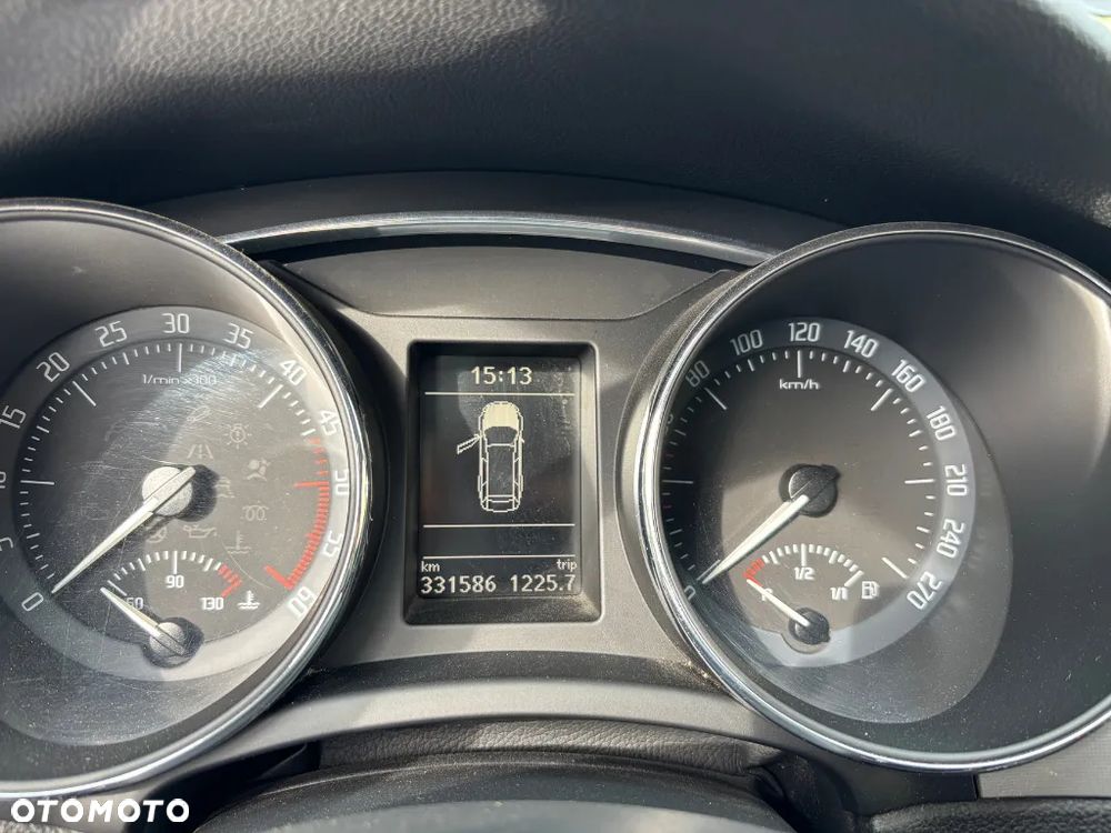 Skoda Superb 2.0 TDI Family - 14