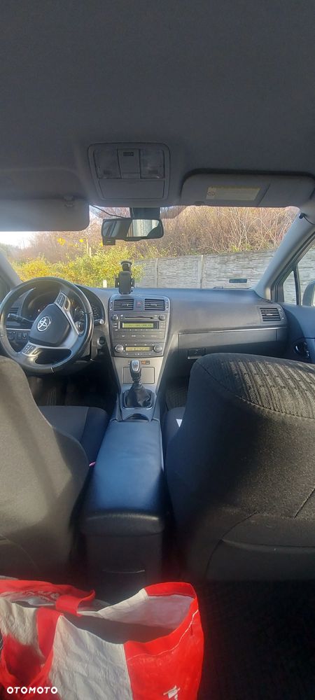 Toyota Avensis 2.0 D-4D Sol plus - 10
