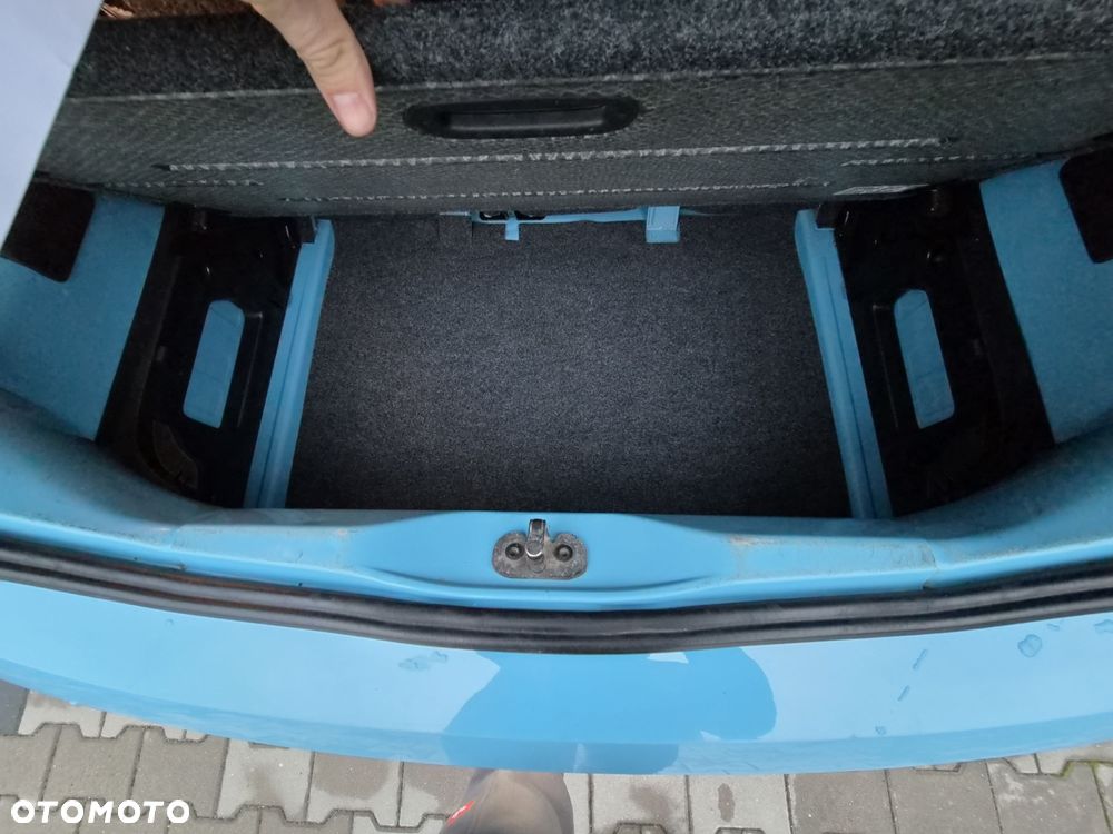 Volkswagen up! - 23