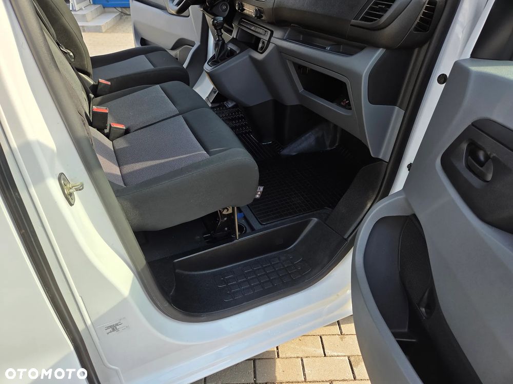 Opel Vivaro - 27