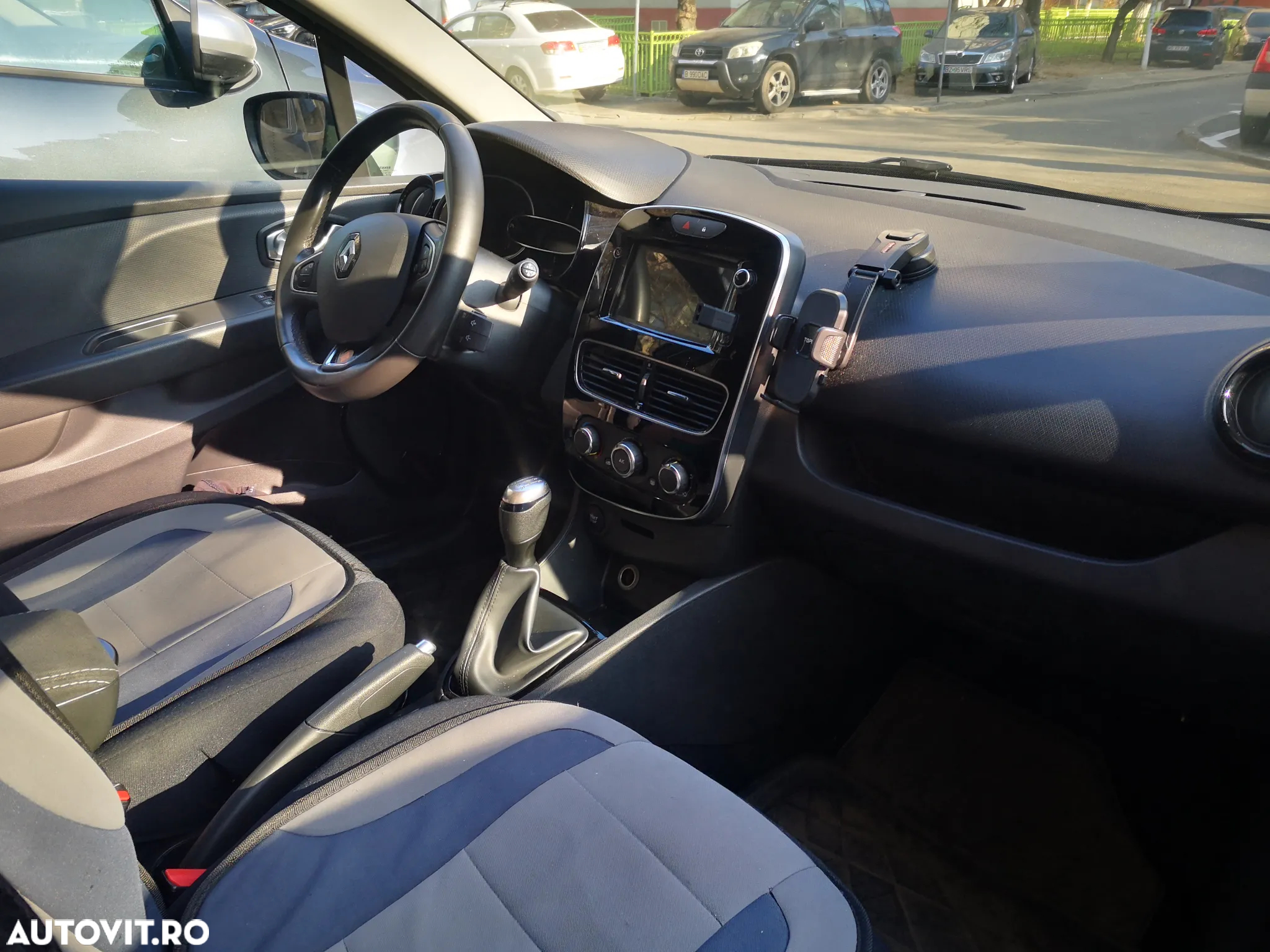 Renault Clio IV TCe Zen - 19