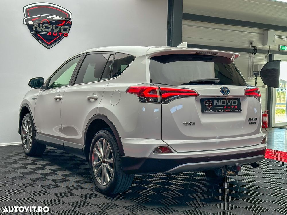 Toyota RAV4 - 7