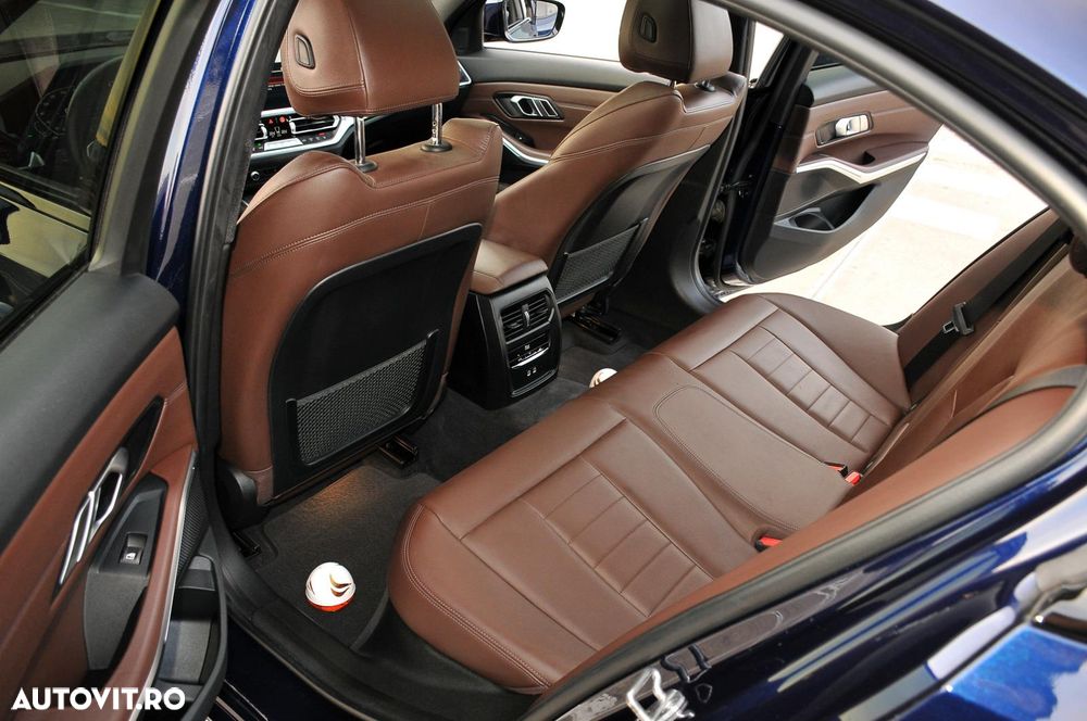 BMW Seria 3 330d xDrive Aut. M Sport - 11