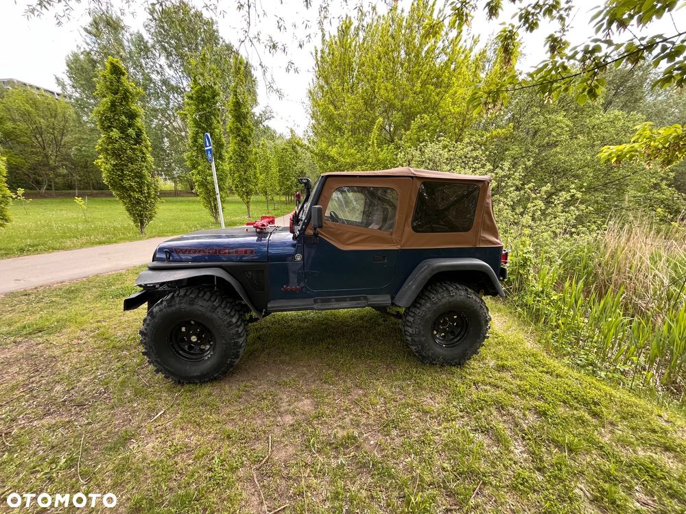 Jeep Wrangler - 7