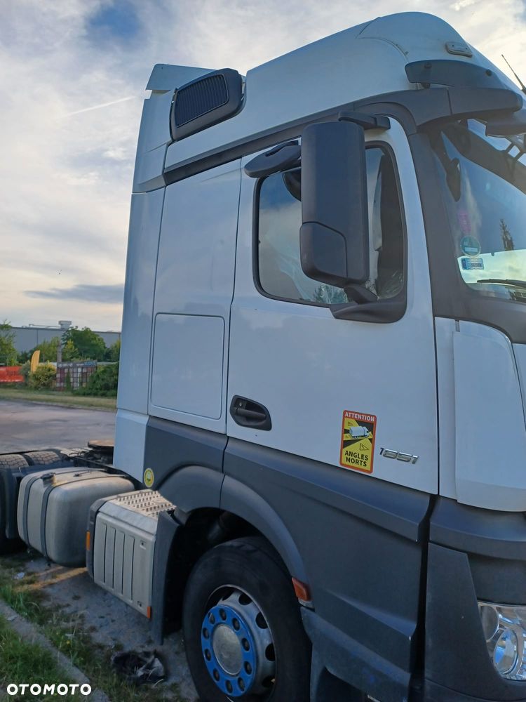 Mercedes-Benz ACTROS - 2