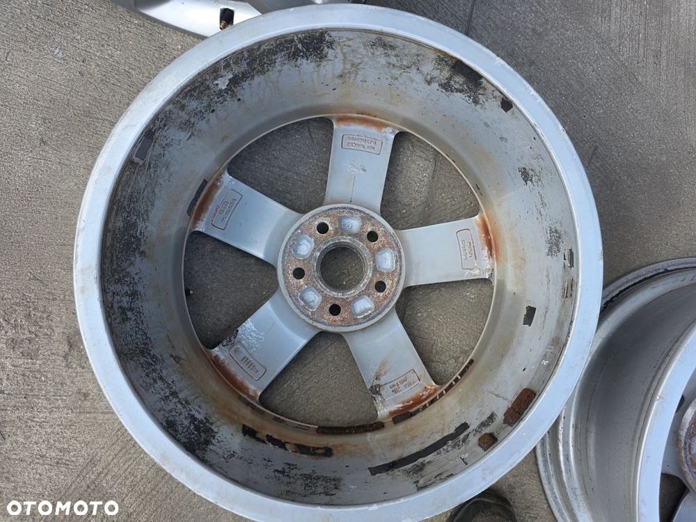 FELGA FELGI VW AUDI SKODA A3 A4 A6 8.0J R18 ET47 8K0601025Q 19/26 KOMPLET - 10