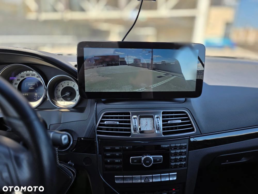 Mercedes-Benz Klasa E 250 7G-TRONIC - 24