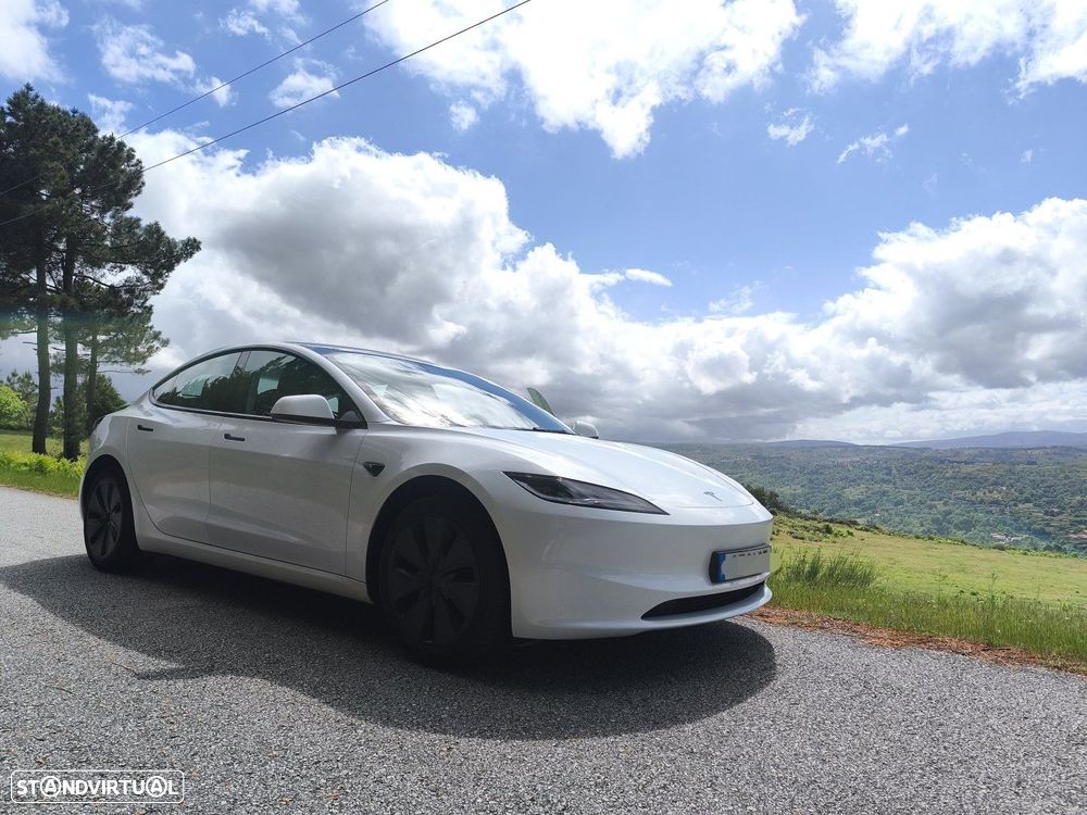 Tesla Model 3 Standard Range Plus RWD - 3