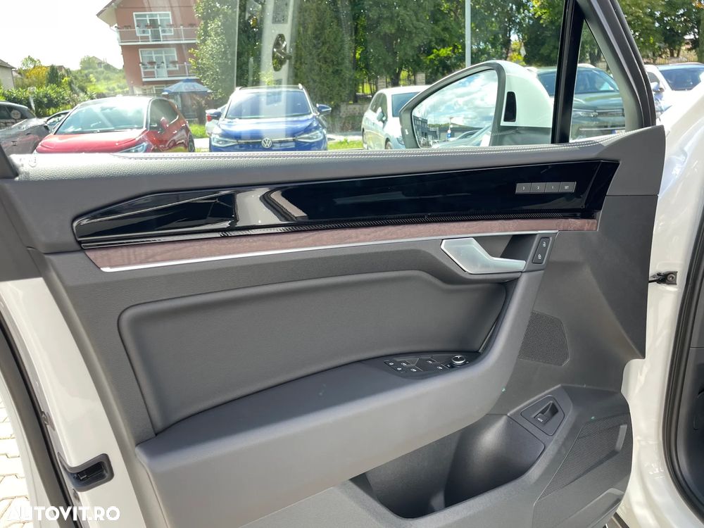 Volkswagen Touareg V6 TDI Elegance - 7