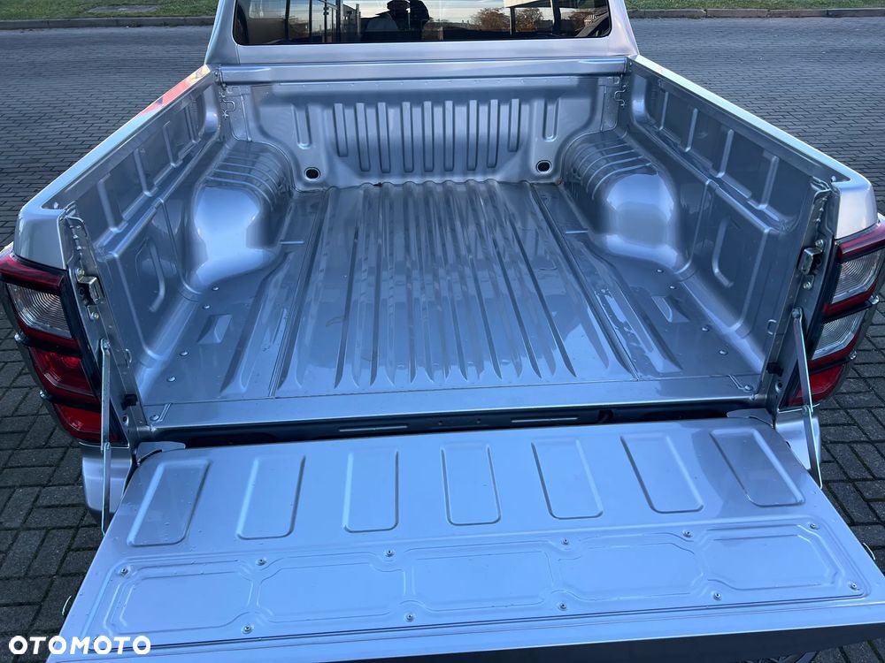 Isuzu D-Max 1.9 DC LSE - 11