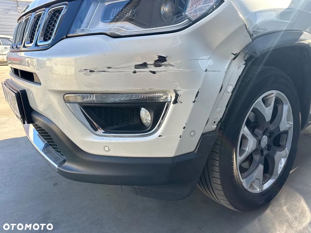 Jeep Compass 1.4 TMair Limited 4WD S&S - 26