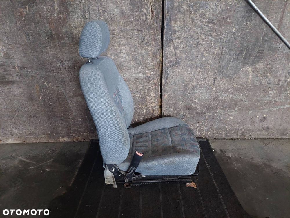 FOTEL LEWY PRZÓD KIEROWCY DAEWOO LANOS I 5D - 2