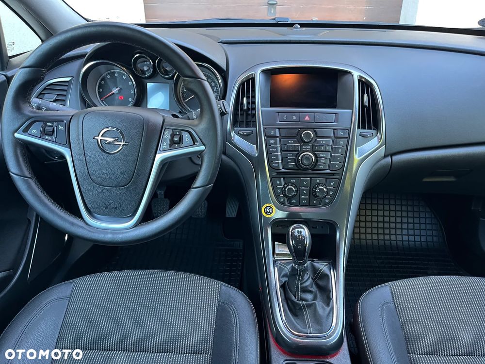 Opel Astra 1.4 Turbo - 8