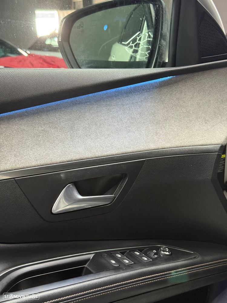 Peugeot 5008 BlueHDI 130 EAT8 GT - 26