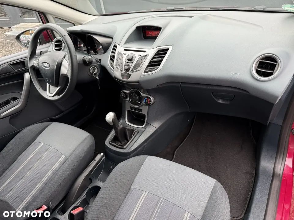 Ford Fiesta 1.25 Titanium - 28