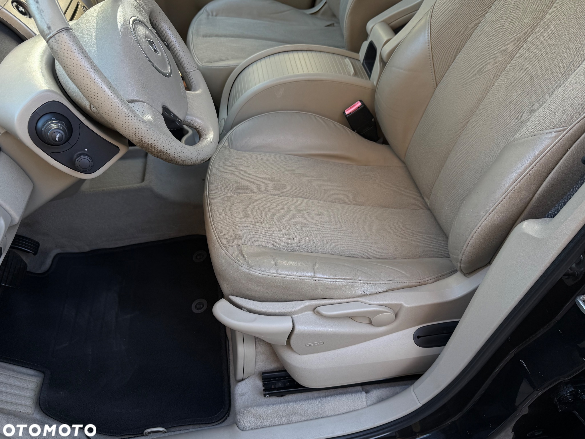 Renault Grand Scenic 2.0 16V Privilege - 13