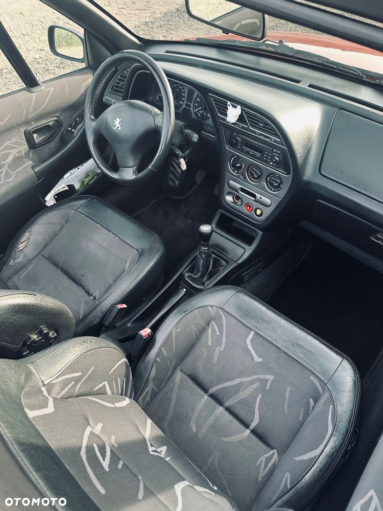 Peugeot 306 1.6 - 17